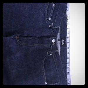 A.P.C new standard selvedge jean 33/34.5 pre-owned